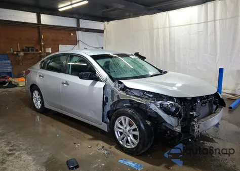 2015 Nissan Altima 2.5 z USA, uszkodzony, nr VIN 1N4AL3AP3FN317958